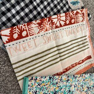 ANTHROPOLOGIE Set of 5 Kitchen Towels